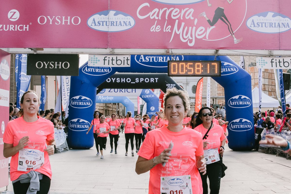 Llegada de la Carrera de la Mujer de Zaragoza (GALERÍA 12)