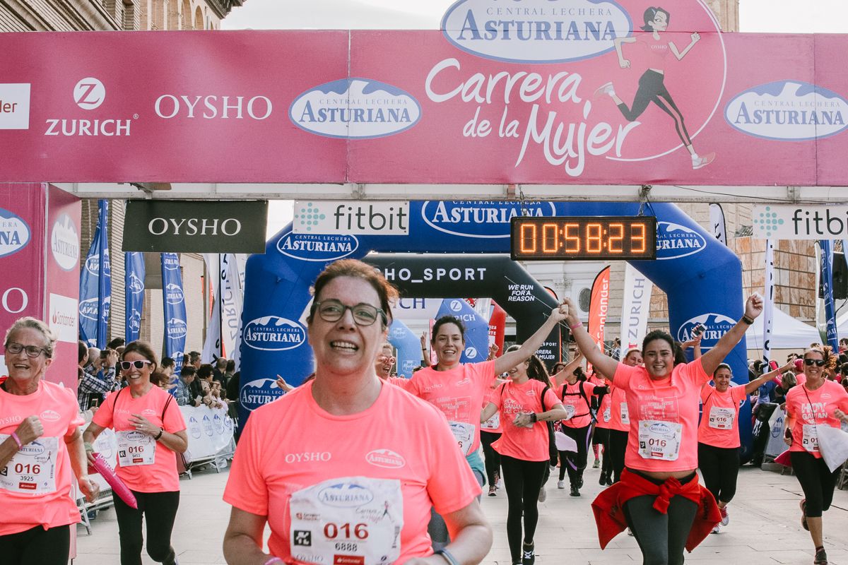 Llegada de la Carrera de la Mujer de Zaragoza (GALERÍA 12)