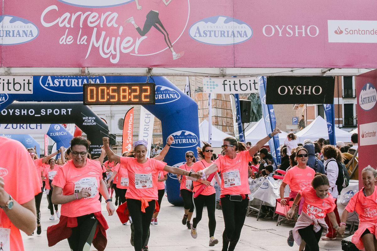 Llegada de la Carrera de la Mujer de Zaragoza (GALERÍA 12)