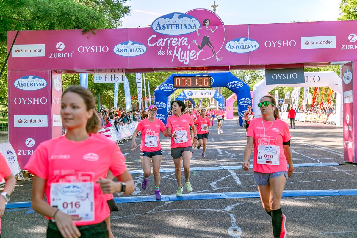 Carrera de la Mujer de Madrid - META, ARCO DERECHO (de 31:33 a 32:37)