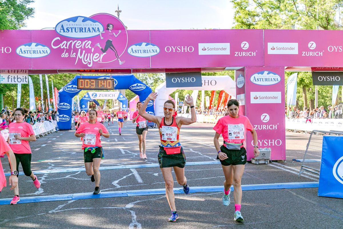 Carrera de la Mujer de Madrid - META, ARCO DERECHO (de 31:33 a 32:37)