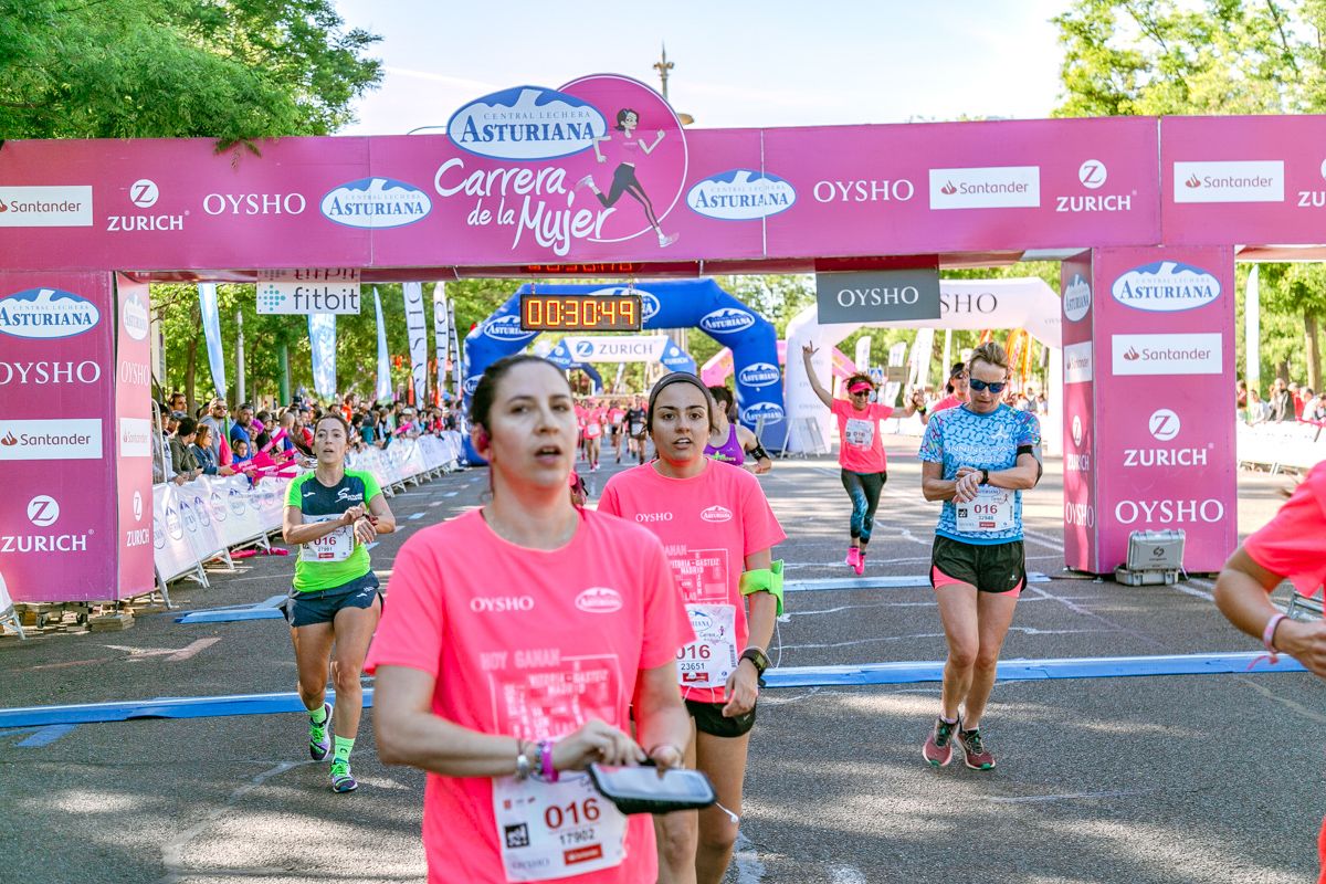Carrera de la Mujer de Madrid - META, ARCO DERECHO (de 30:13 a 31:31)