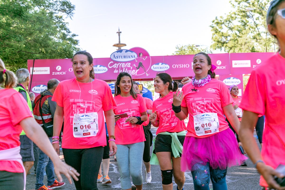 Carrera de la Mujer de Madrid - META, ARCO DERECHO (de 49:58 a 51:23)