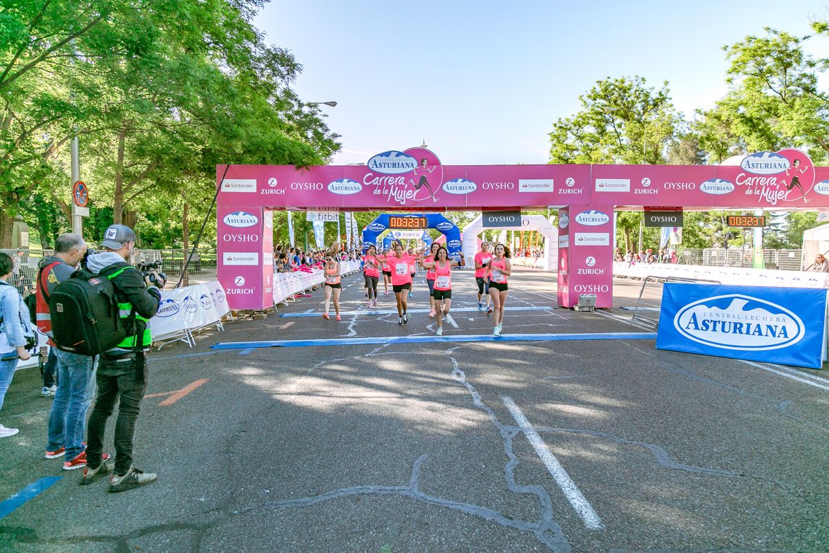 Carrera de la Mujer de Madrid - META, ARCO DERECHO (de 31:33 a 32:37)