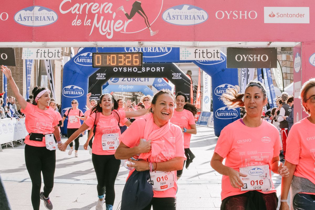 Llegada de la Carrera de la Mujer de Zaragoza (GALERÍA 14)