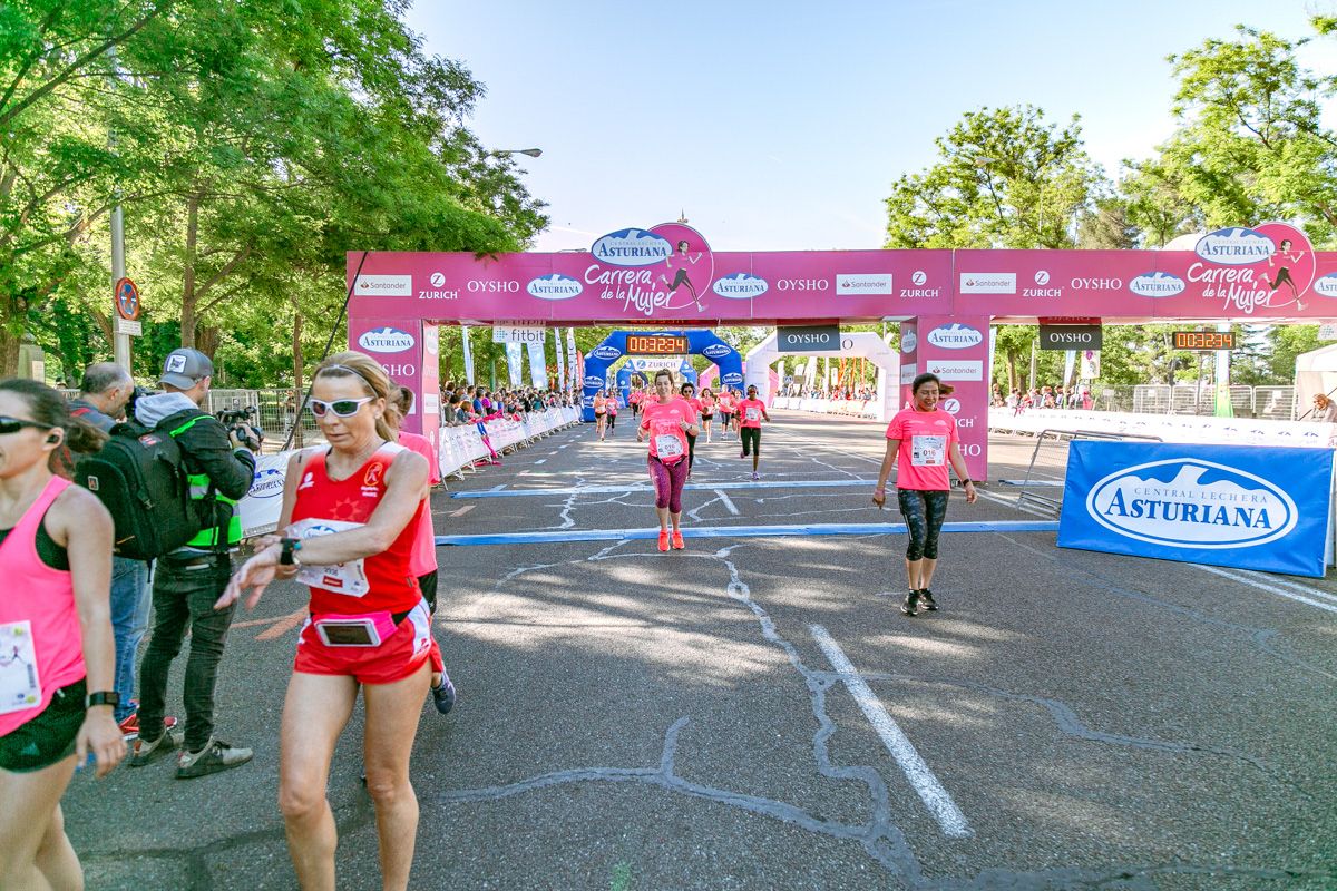Carrera de la Mujer de Madrid - META, ARCO DERECHO (de 31:33 a 32:37)