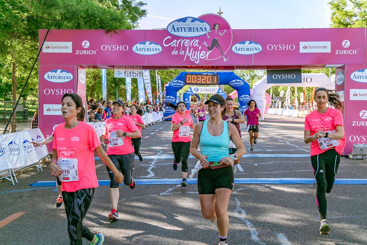 Carrera de la Mujer de Madrid - META, ARCO DERECHO (de 31:33 a 32:37)