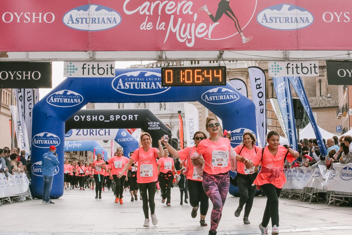 Llegada de la Carrera de la Mujer de Zaragoza (GALERÍA 14)