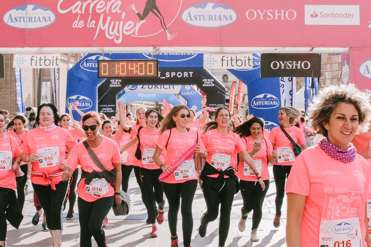 Llegada de la Carrera de la Mujer de Zaragoza (GALERÍA 14)
