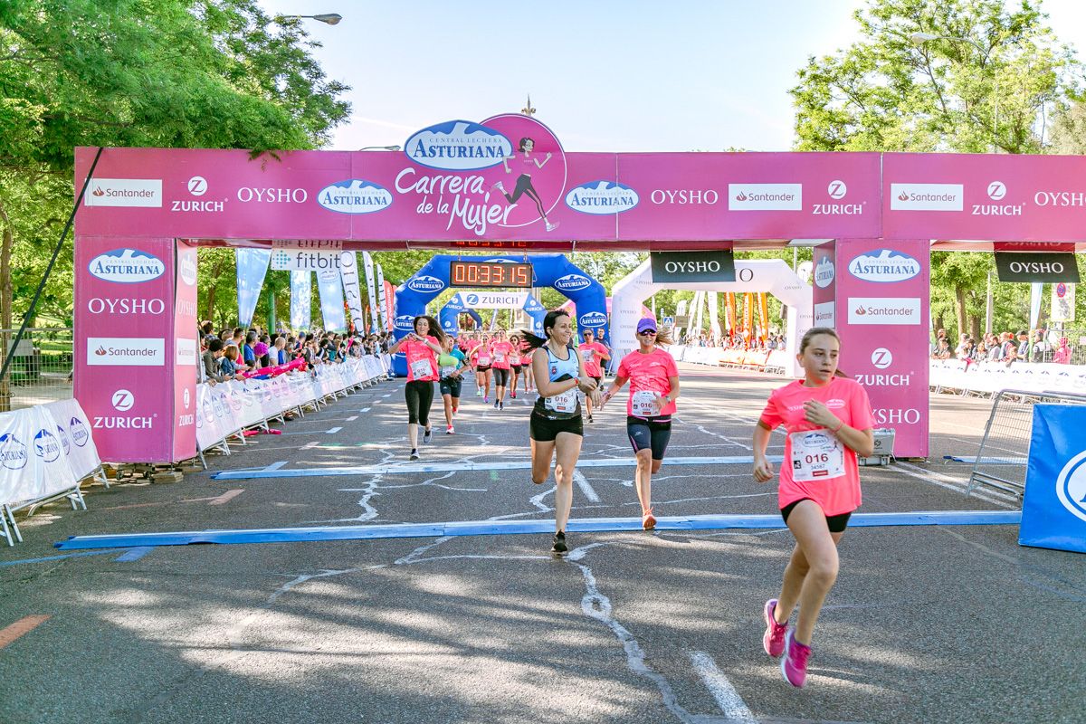 Carrera de la Mujer de Madrid - META, ARCO DERECHO (de 32:39 a 33:55)