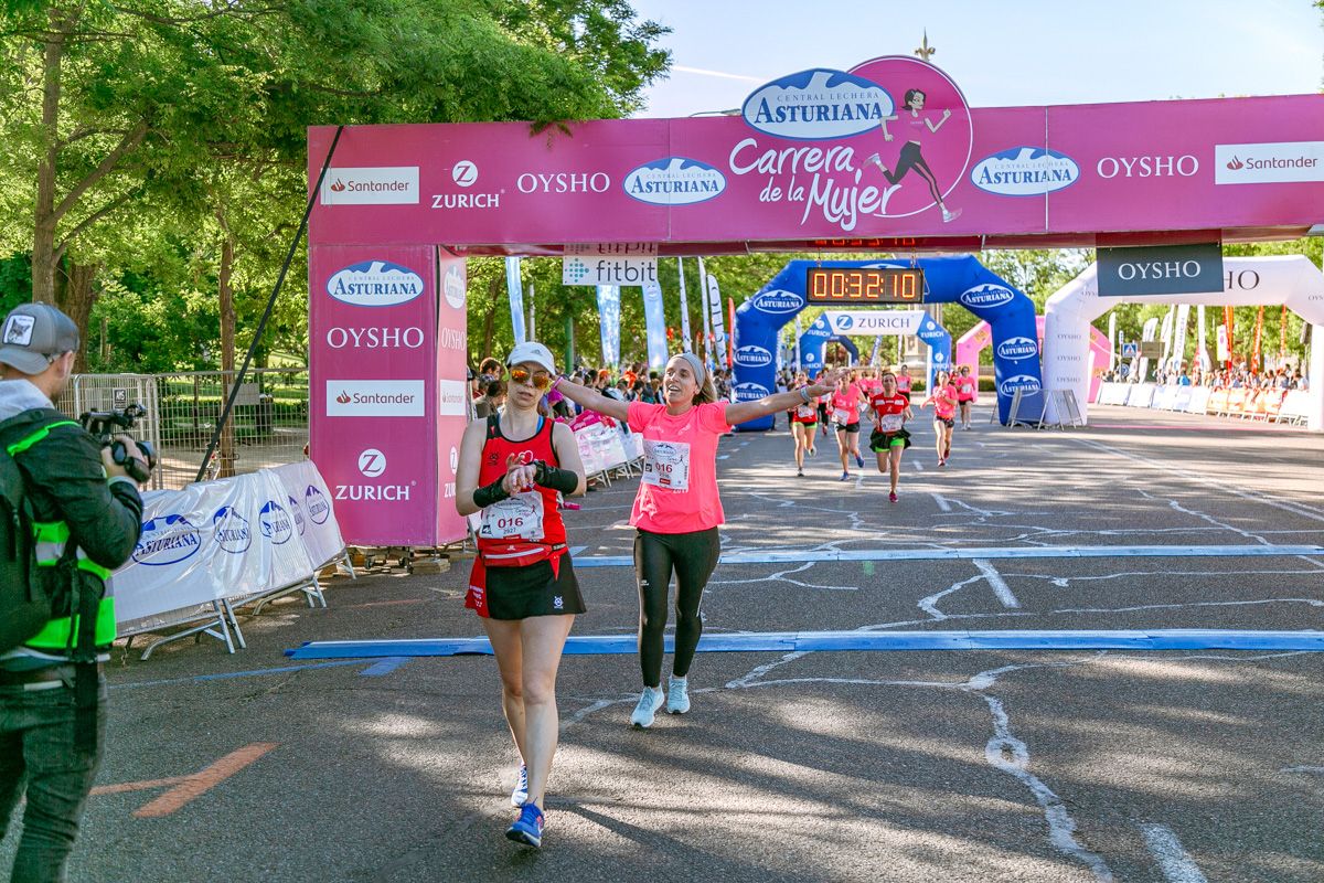 Carrera de la Mujer de Madrid - META, ARCO DERECHO (de 31:33 a 32:37)