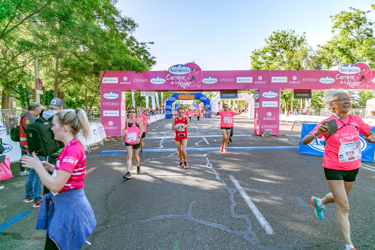 Carrera de la Mujer de Madrid - META, ARCO DERECHO (de 31:33 a 32:37)