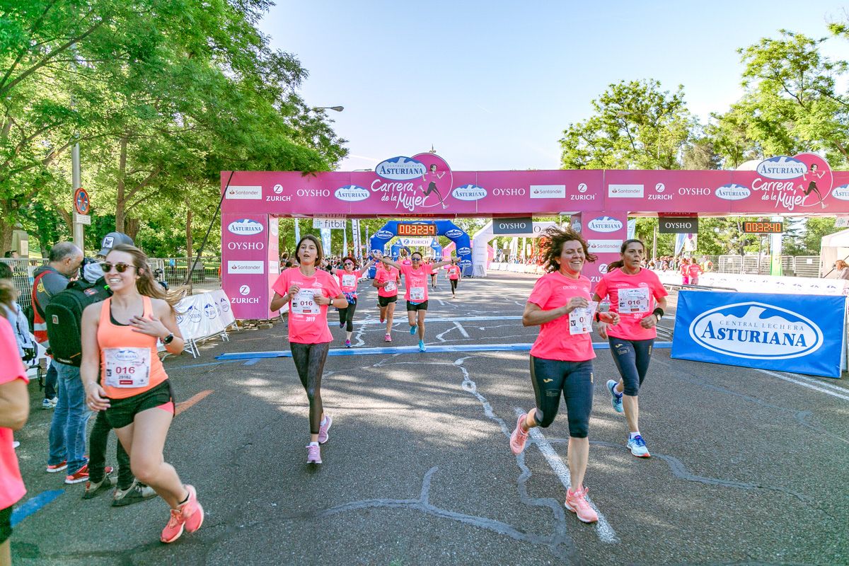 Carrera de la Mujer de Madrid - META, ARCO DERECHO (de 32:39 a 33:55)