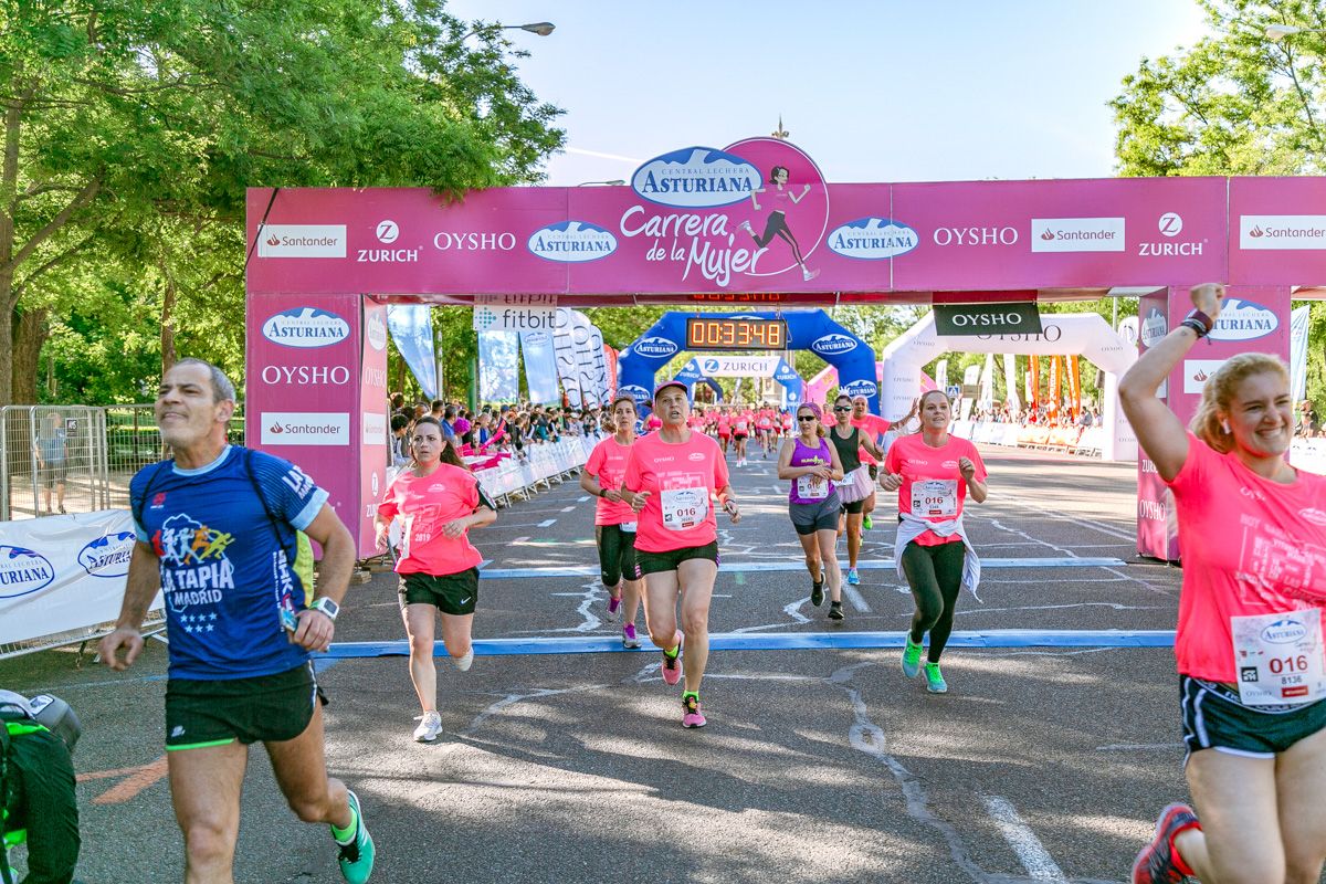 Carrera de la Mujer de Madrid - META, ARCO DERECHO (de 32:39 a 33:55)
