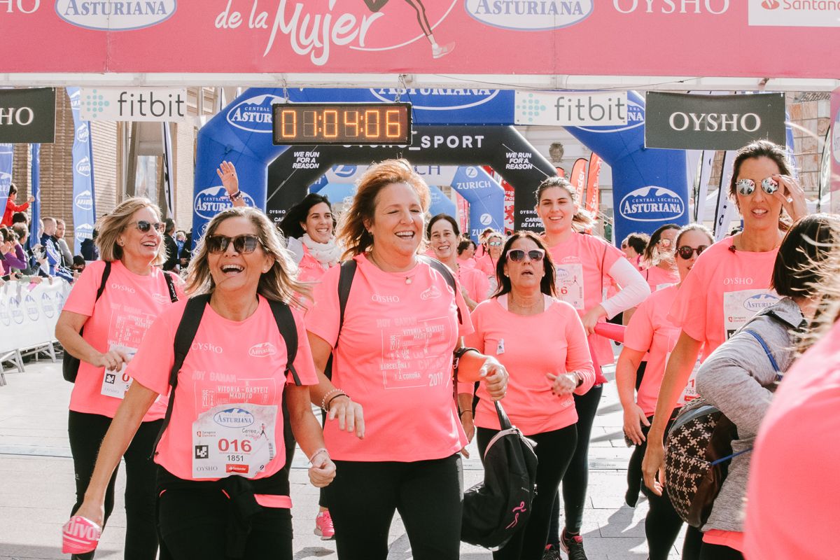 Llegada de la Carrera de la Mujer de Zaragoza (GALERÍA 14)