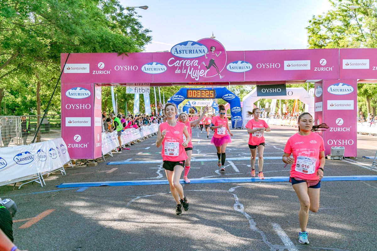 Carrera de la Mujer de Madrid - META, ARCO DERECHO (de 32:39 a 33:55)