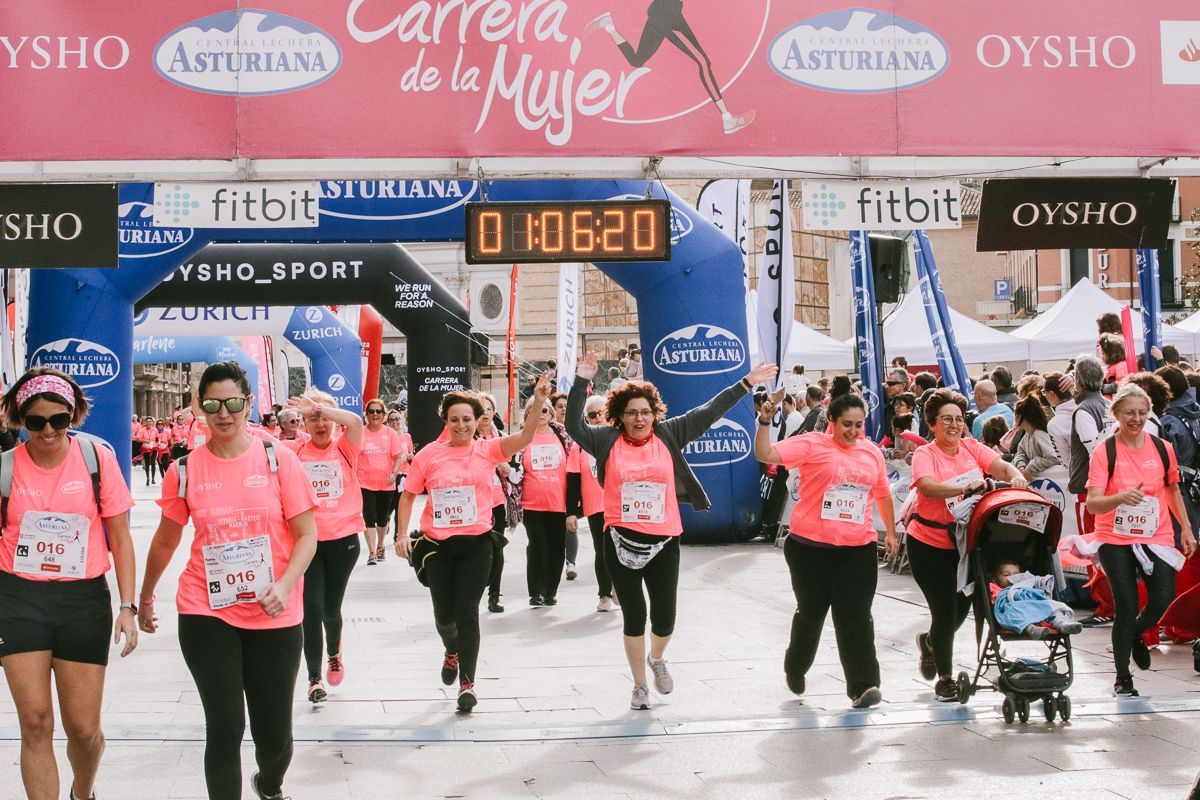 Llegada de la Carrera de la Mujer de Zaragoza (GALERÍA 14)