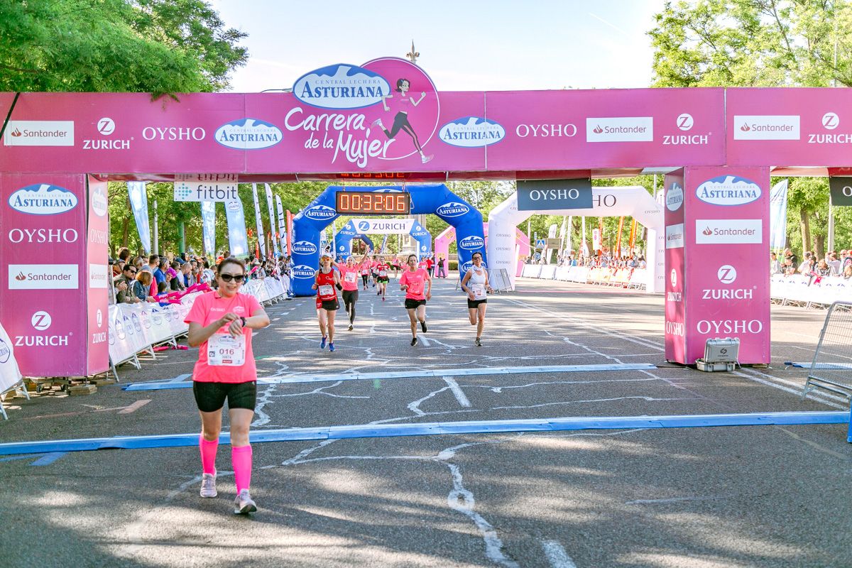 Carrera de la Mujer de Madrid - META, ARCO DERECHO (de 31:33 a 32:37)