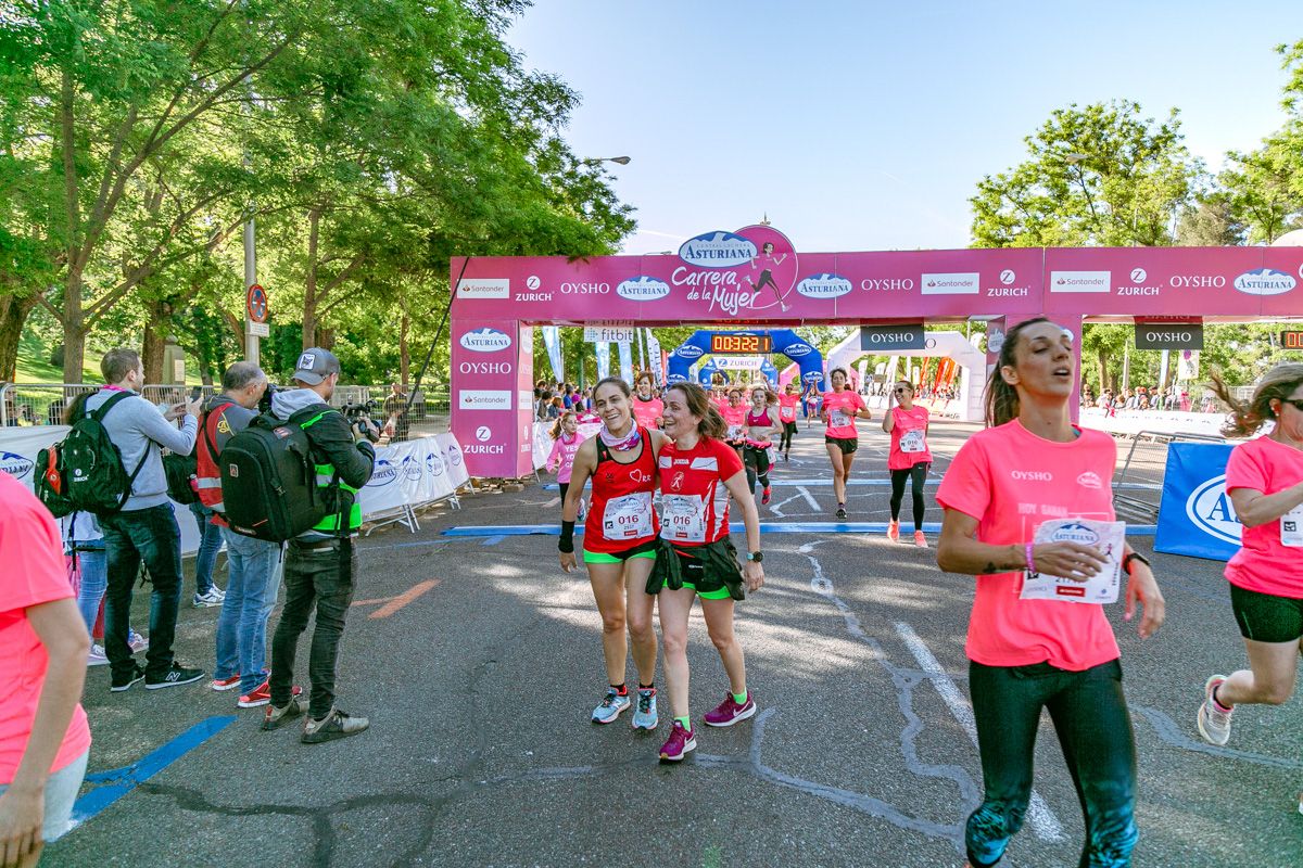 Carrera de la Mujer de Madrid - META, ARCO DERECHO (de 31:33 a 32:37)