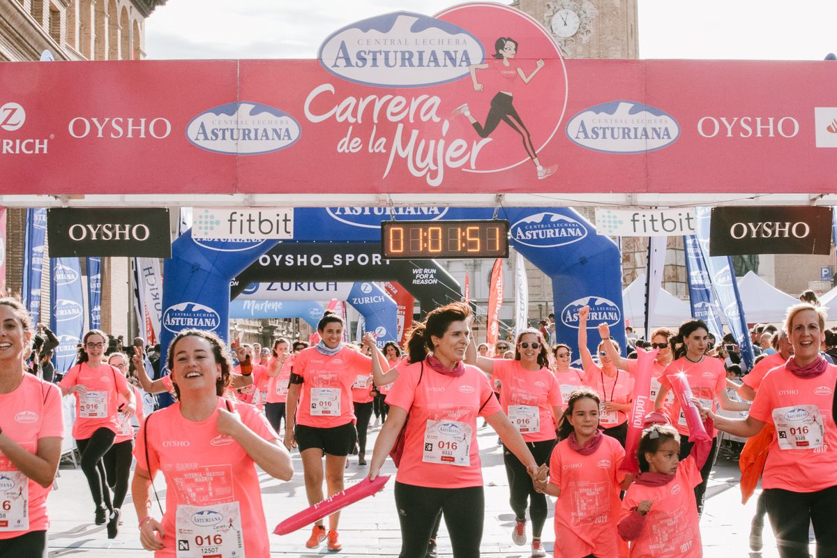 Llegada de la Carrera de la Mujer de Zaragoza (GALERÍA 13)