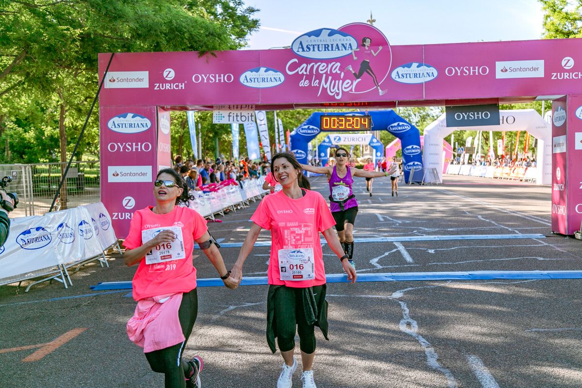 Carrera de la Mujer de Madrid - META, ARCO DERECHO (de 31:33 a 32:37)