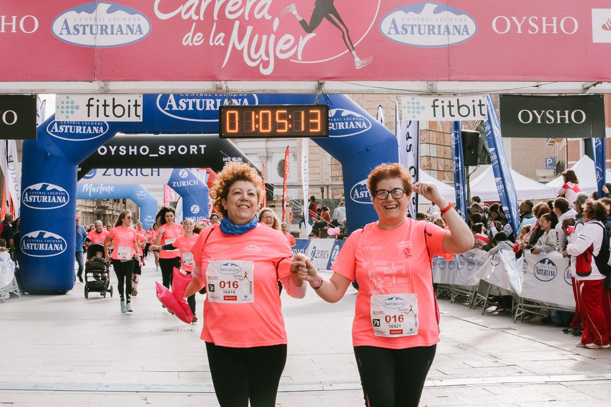 Llegada de la Carrera de la Mujer de Zaragoza (GALERÍA 14)