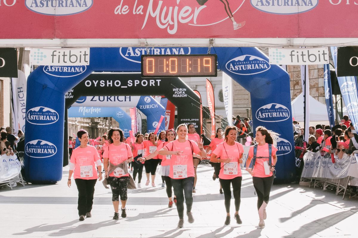 Llegada de la Carrera de la Mujer de Zaragoza (GALERÍA 13)