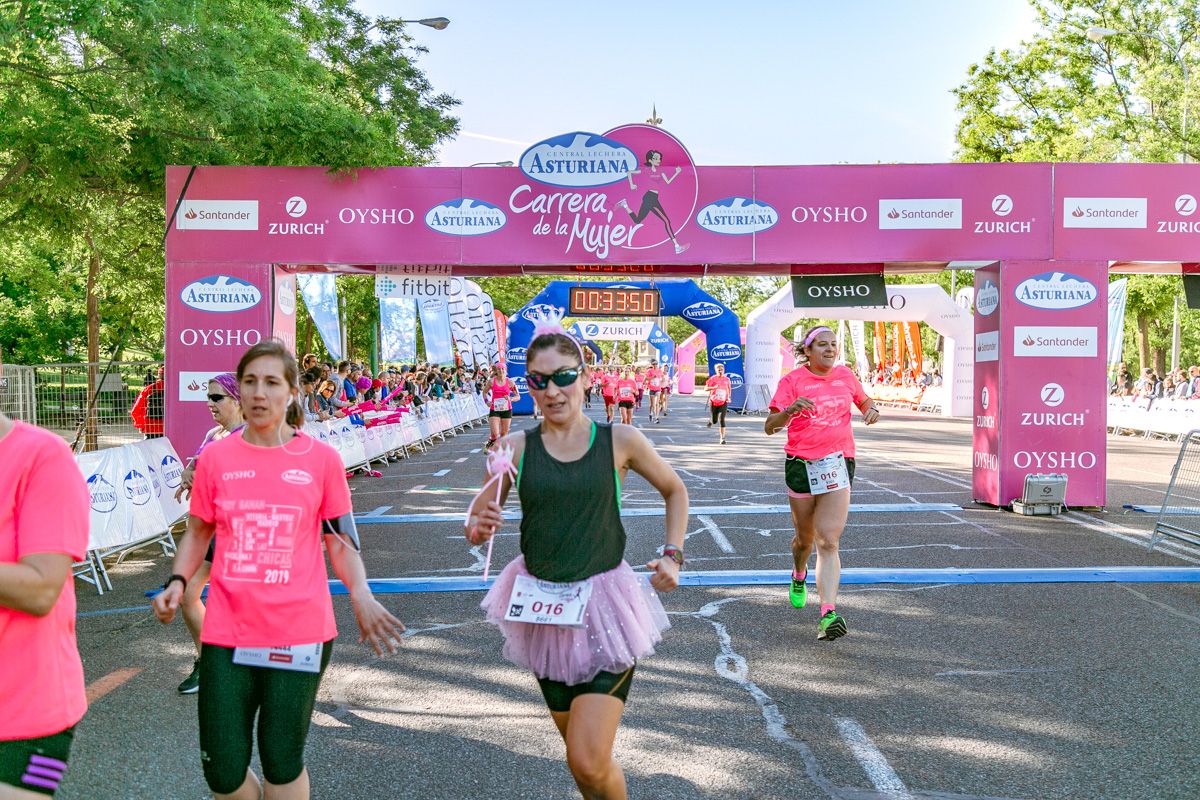 Carrera de la Mujer de Madrid - META, ARCO DERECHO (de 32:39 a 33:55)