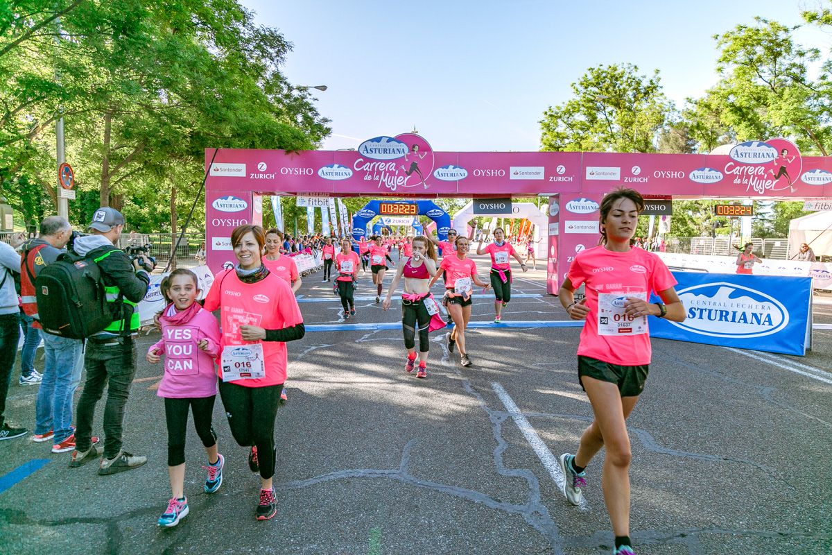 Carrera de la Mujer de Madrid - META, ARCO DERECHO (de 31:33 a 32:37)