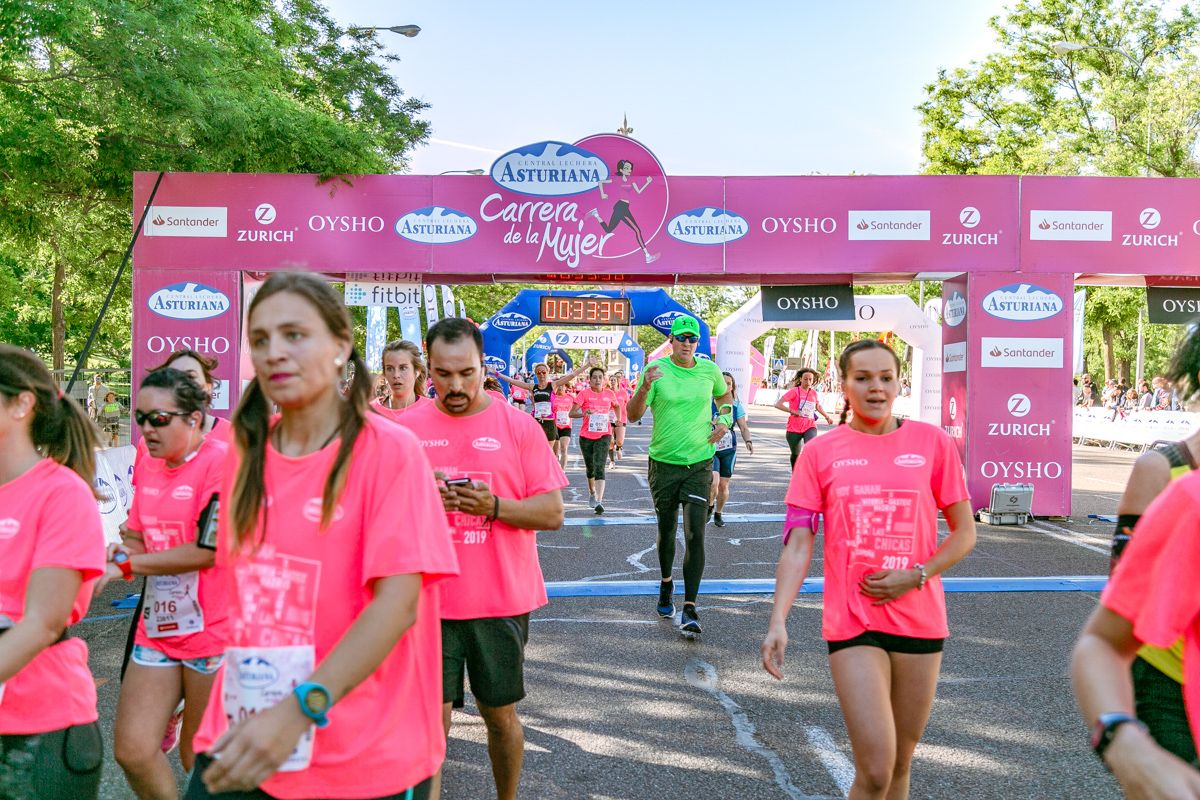 Carrera de la Mujer de Madrid - META, ARCO DERECHO (de 32:39 a 33:55)