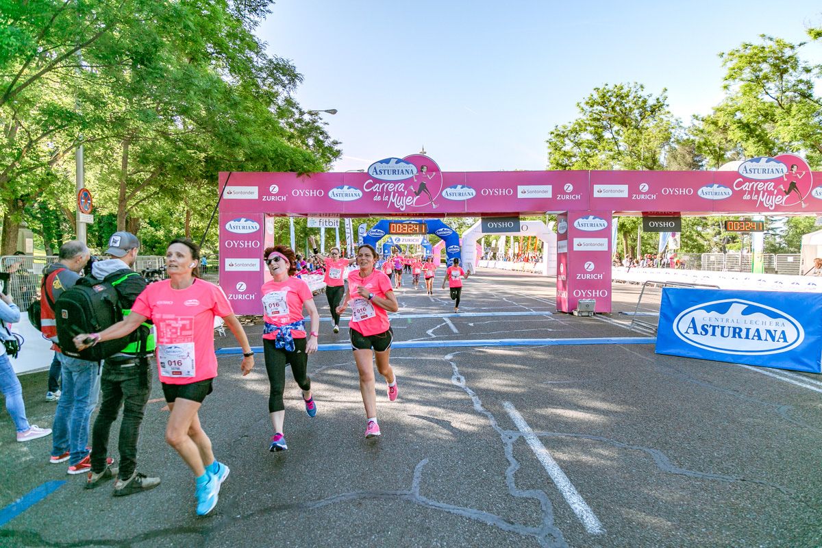 Carrera de la Mujer de Madrid - META, ARCO DERECHO (de 32:39 a 33:55)
