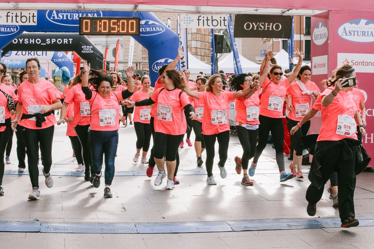 Llegada de la Carrera de la Mujer de Zaragoza (GALERÍA 14)