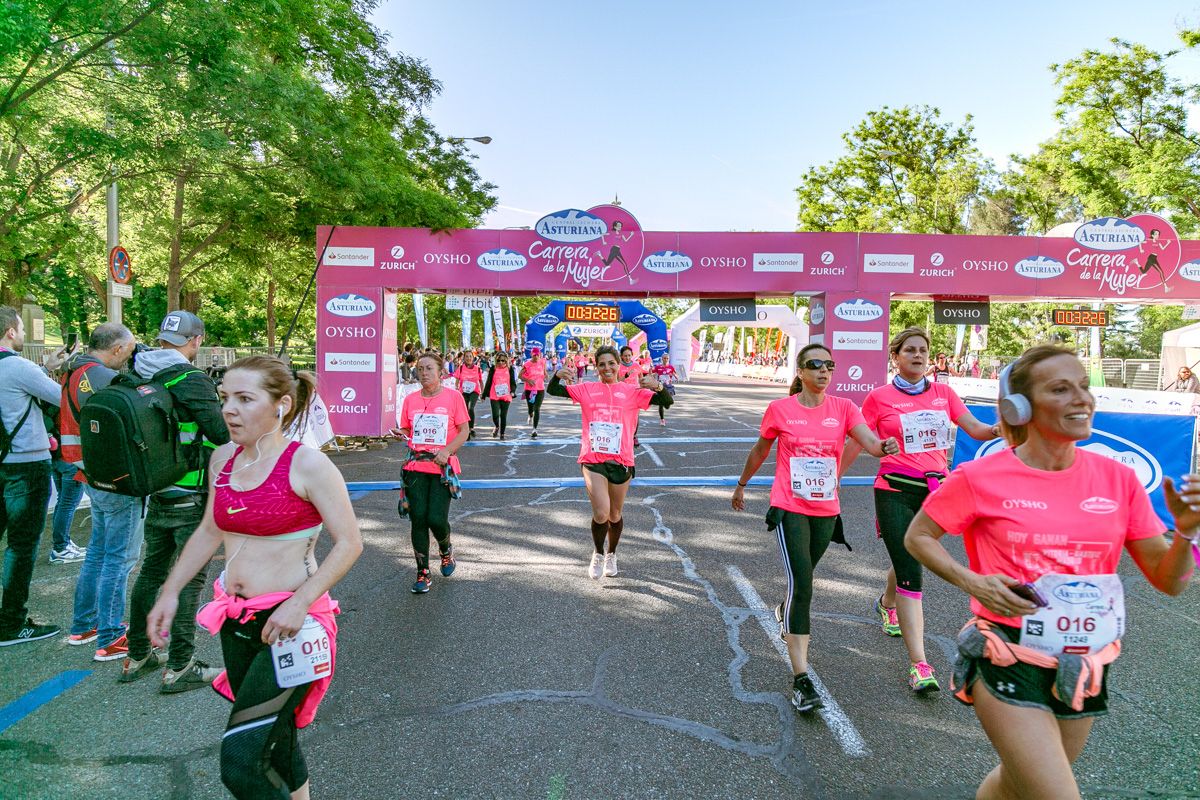 Carrera de la Mujer de Madrid - META, ARCO DERECHO (de 31:33 a 32:37)