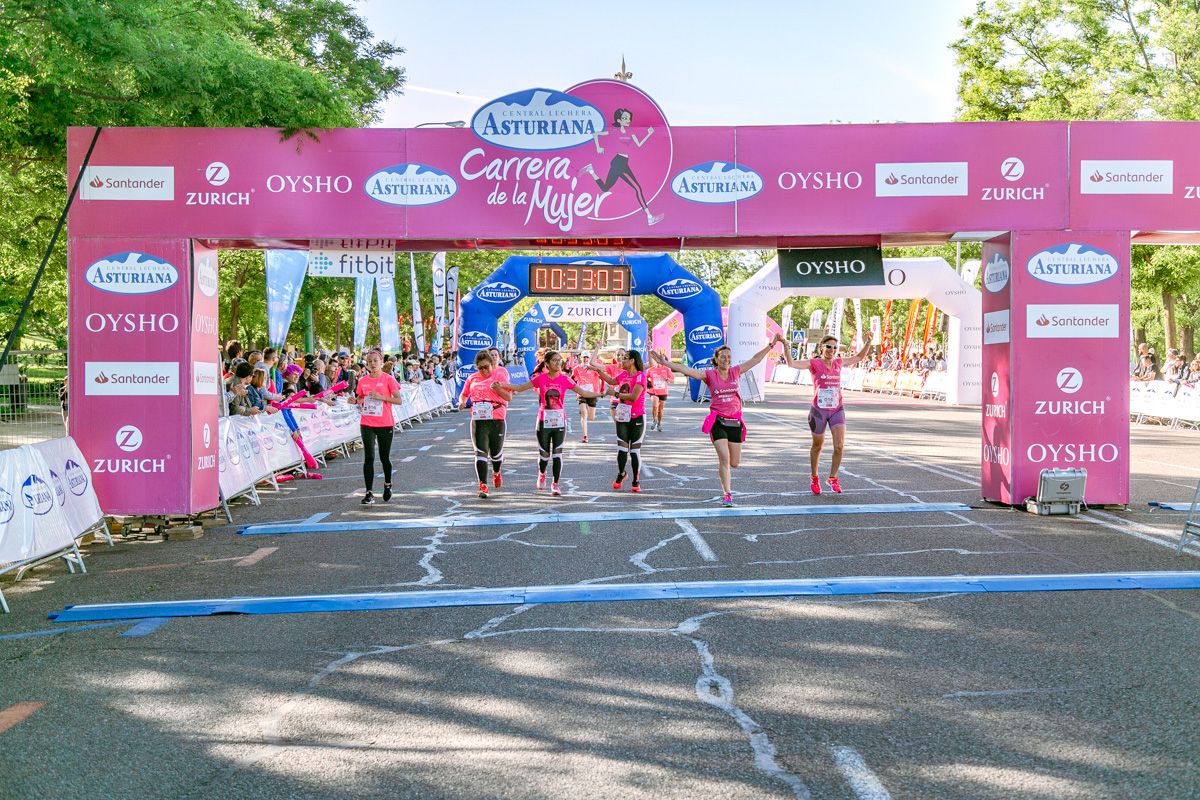 Carrera de la Mujer de Madrid - META, ARCO DERECHO (de 32:39 a 33:55)