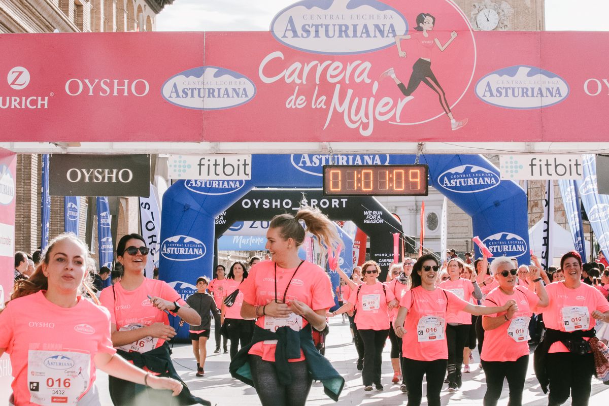 Llegada de la Carrera de la Mujer de Zaragoza (GALERÍA 13)