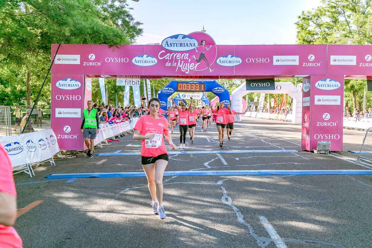Carrera de la Mujer de Madrid - META, ARCO DERECHO (de 32:39 a 33:55)