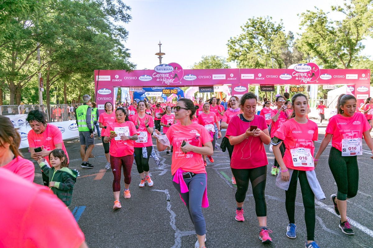 Carrera de la Mujer de Madrid - META, ARCO DERECHO (de 51:40 a 53:02)