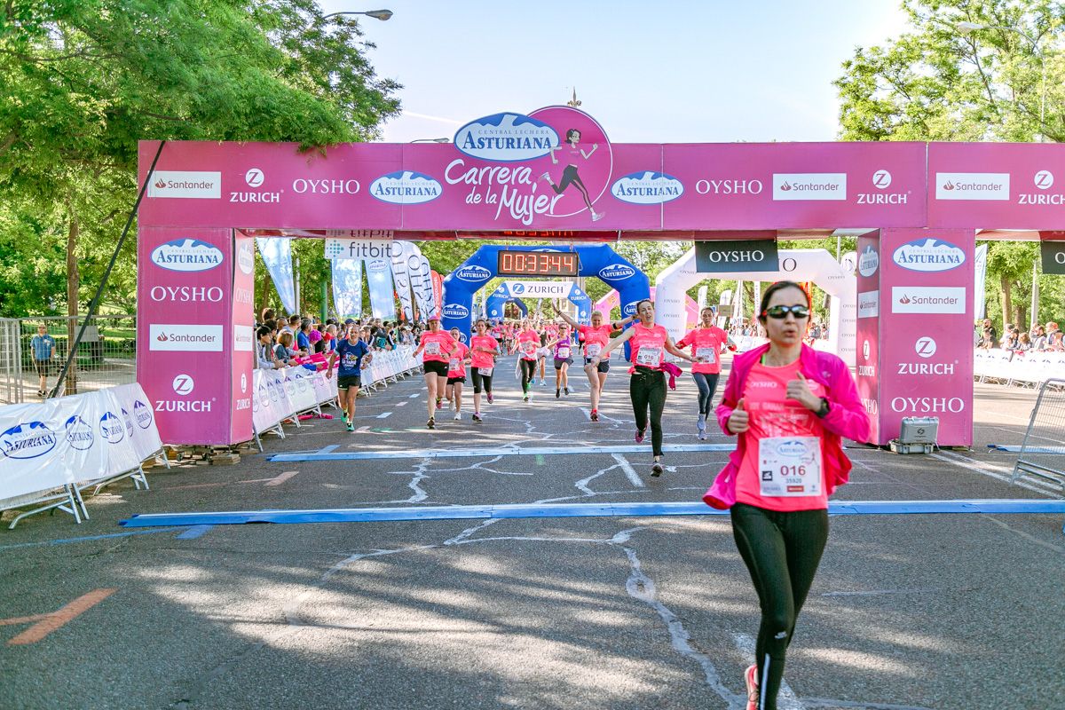 Carrera de la Mujer de Madrid - META, ARCO DERECHO (de 32:39 a 33:55)
