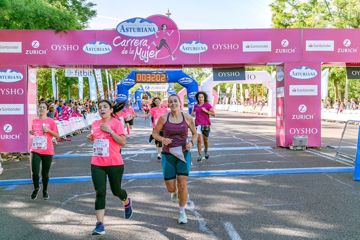 Carrera de la Mujer de Madrid - META, ARCO DERECHO (de 31:33 a 32:37)