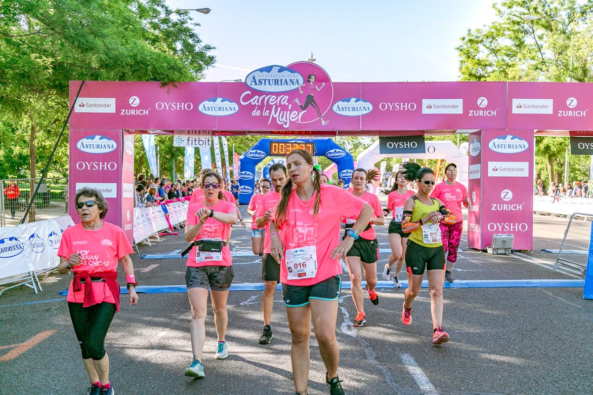 Carrera de la Mujer de Madrid - META, ARCO DERECHO (de 32:39 a 33:55)