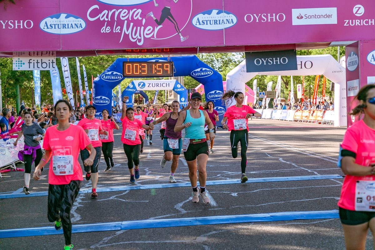 Carrera de la Mujer de Madrid - META, ARCO DERECHO (de 31:33 a 32:37)