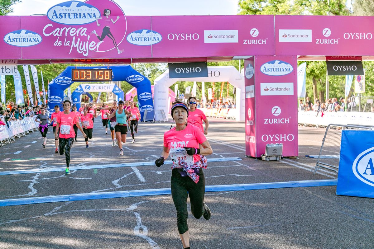 Carrera de la Mujer de Madrid - META, ARCO DERECHO (de 31:33 a 32:37)