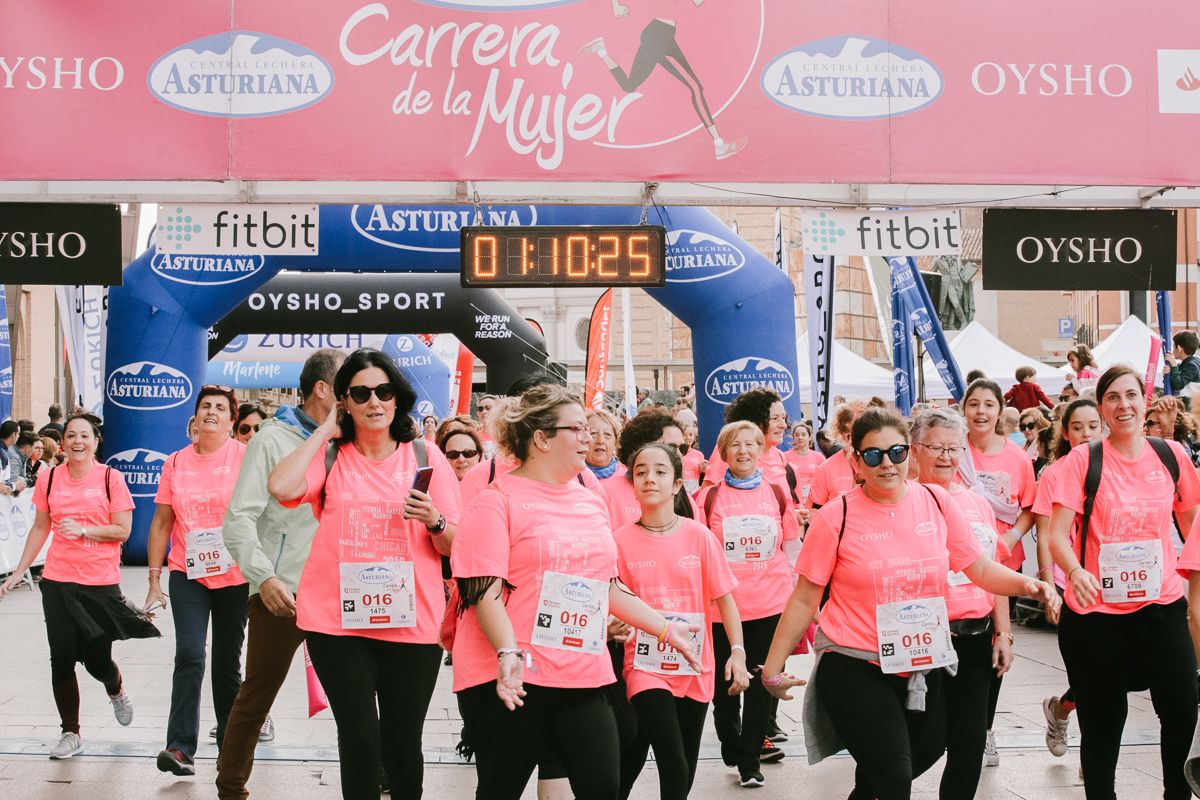 Llegada de la Carrera de la Mujer de Zaragoza (GALERÍA 15)