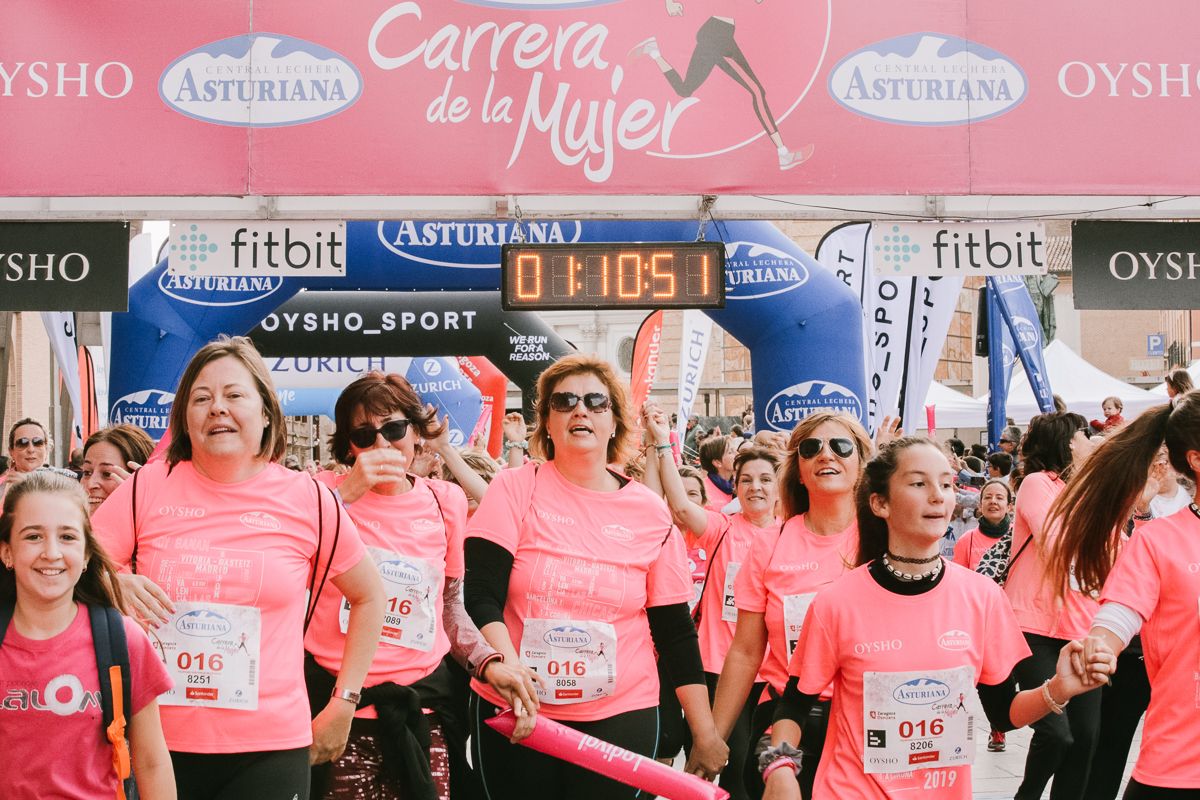Llegada de la Carrera de la Mujer de Zaragoza (GALERÍA 16)