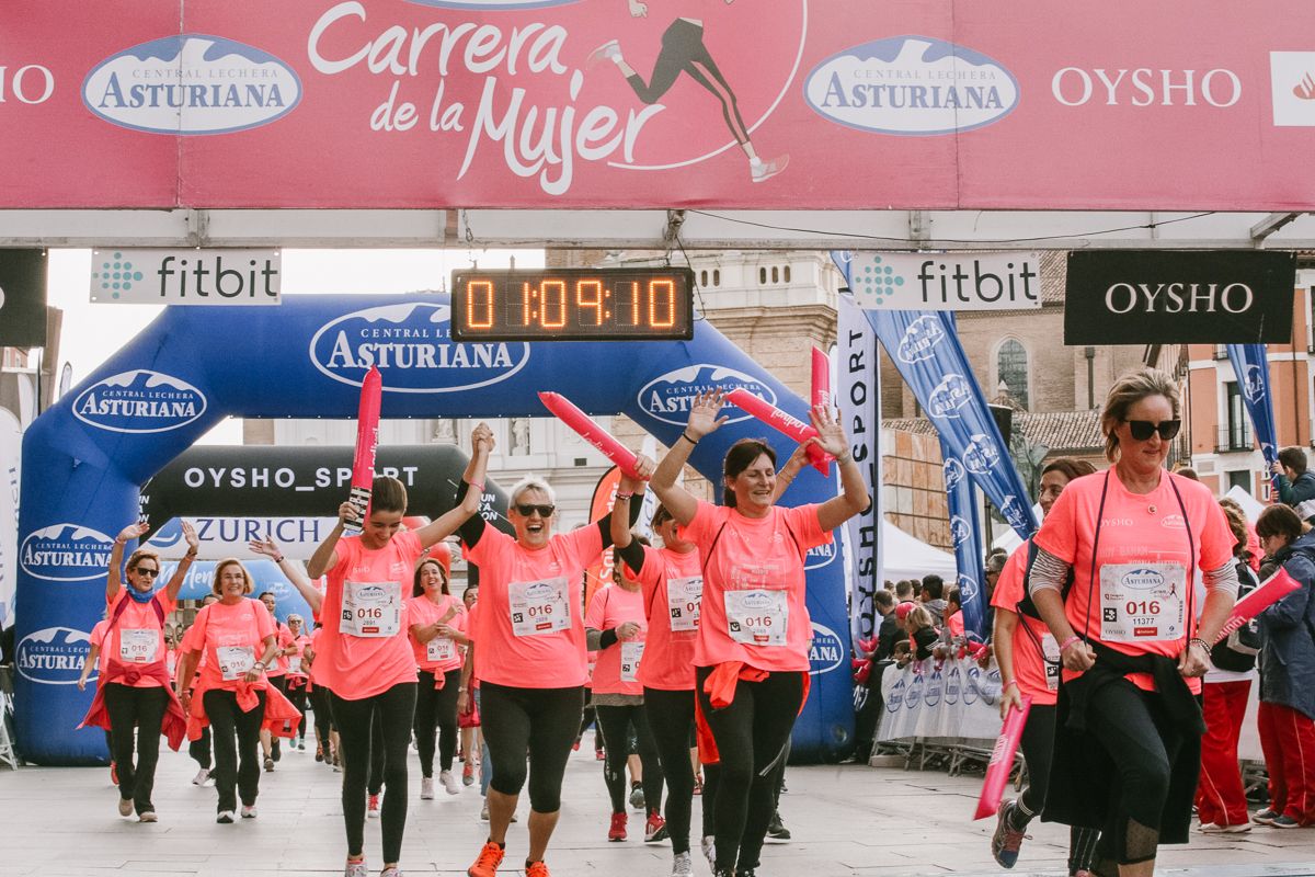 Llegada de la Carrera de la Mujer de Zaragoza (GALERÍA 15)