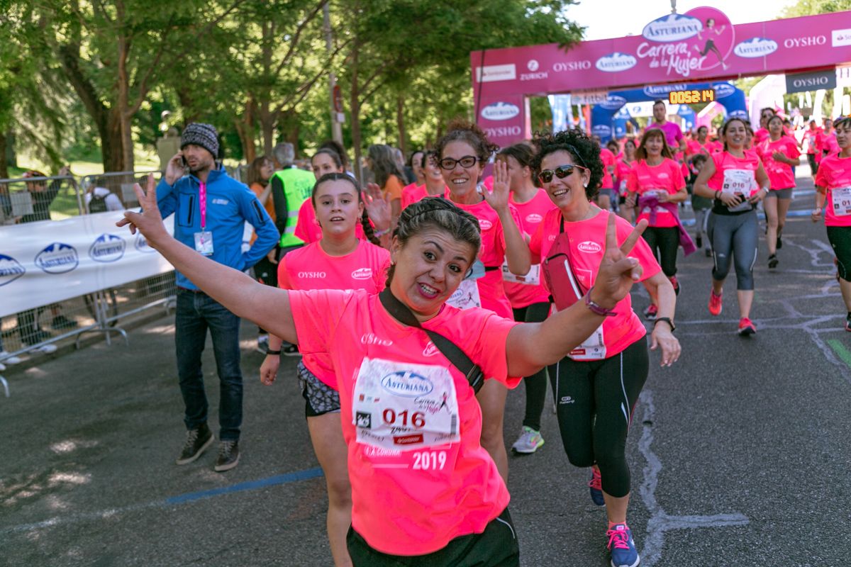 Carrera de la Mujer de Madrid - META, ARCO DERECHO (de 51:40 a 53:02)