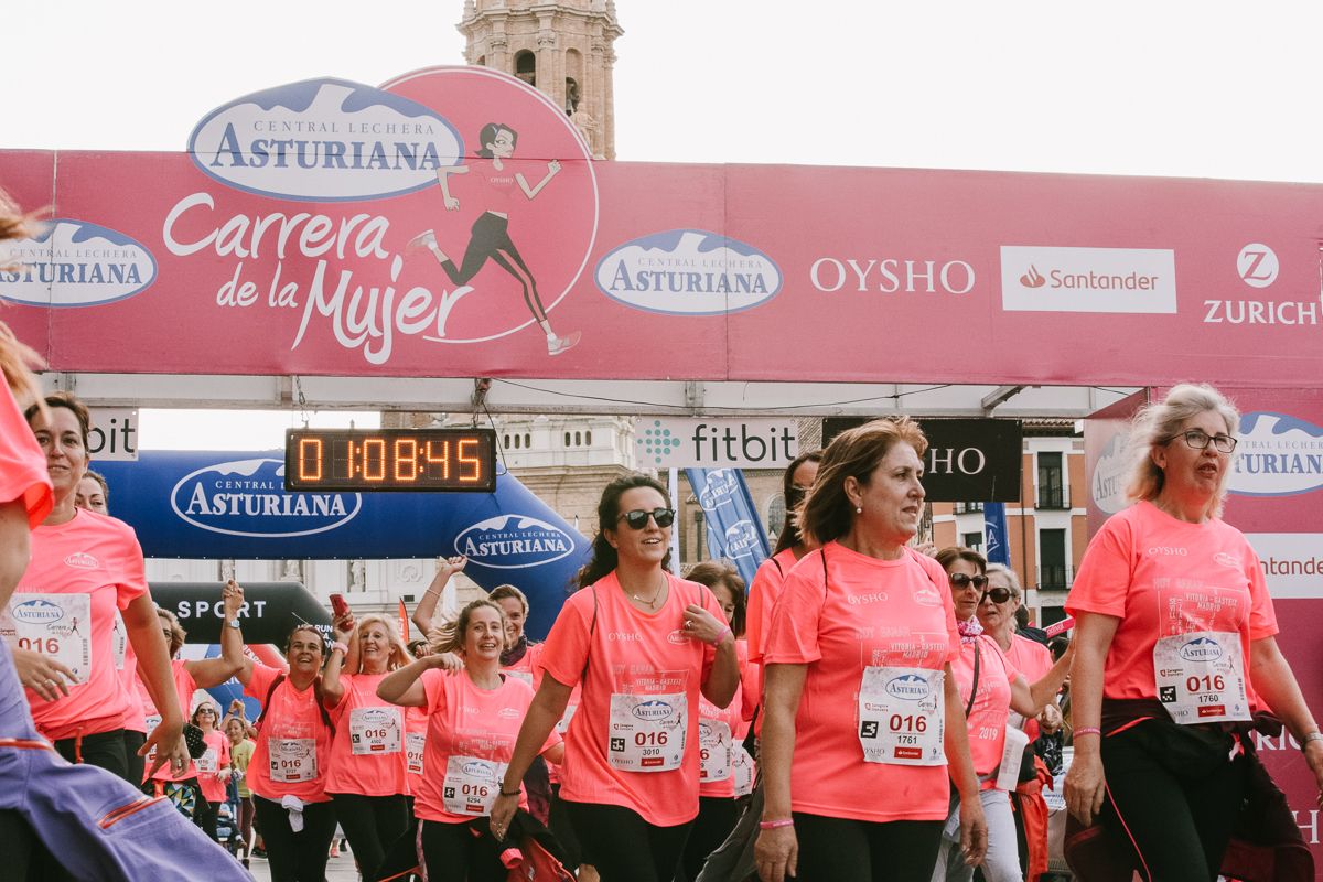 Llegada de la Carrera de la Mujer de Zaragoza (GALERÍA 15)
