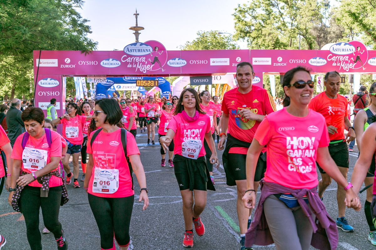 Carrera de la Mujer de Madrid - META, ARCO DERECHO (de 51:40 a 53:02)