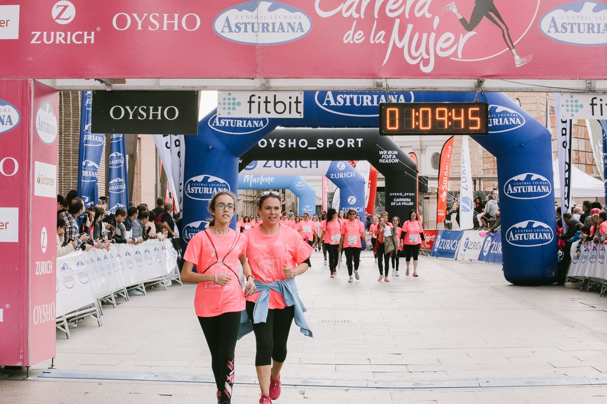Llegada de la Carrera de la Mujer de Zaragoza (GALERÍA 15)