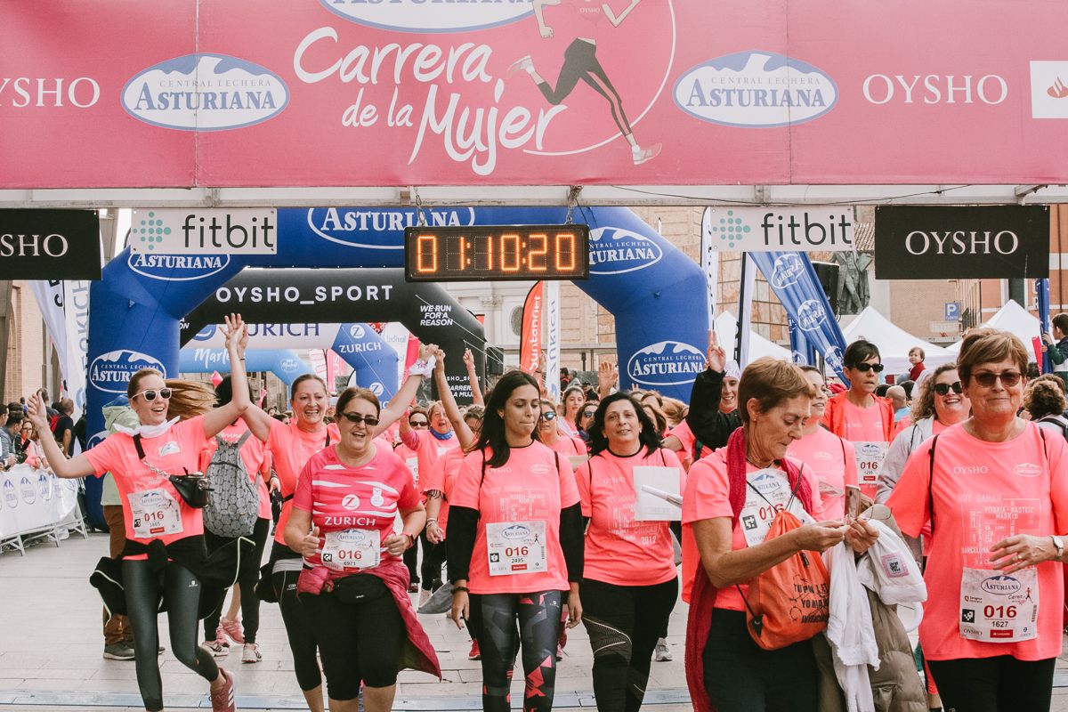 Llegada de la Carrera de la Mujer de Zaragoza (GALERÍA 15)